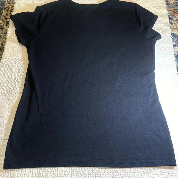 yellowstone don’t make me go beth dutton on you. black tshirt LG short sleeve - Picture 3 of 3